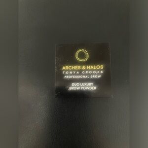 ARCHES & HALOS PROFESSIONAL BROW POWDER